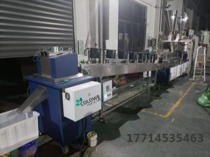 科隆威爾全智能35T高扭三螺桿擠出機(jī)成為深圳展會(huì)的寵兒！